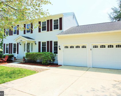 1108 Jeff Ryan Dr, Herndon