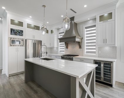 19268 71 Avenue, Surrey