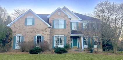 760 Heatherstone Dr, Berwyn