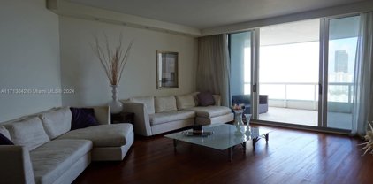 21050 Point Pl Unit #2001, Aventura