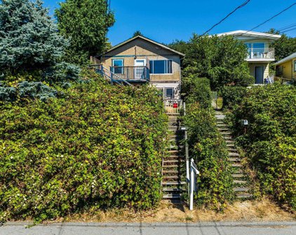 15253 Victoria Avenue, White Rock