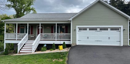 356 Granny Smith Rd, Linden