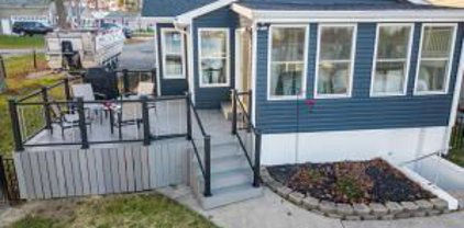 14268 Collingwood Avenue, Lakeview