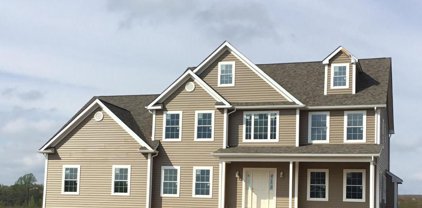 1 Nicole Ct, Hamilton