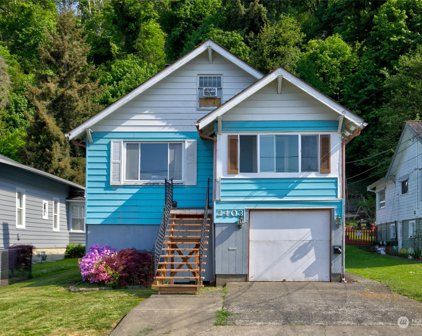 2403 Queets Avenue, Hoquiam