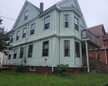 48-50 Hillside Ave, Everett
