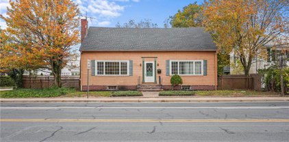 436 Pawtucket Avenue, East Providence