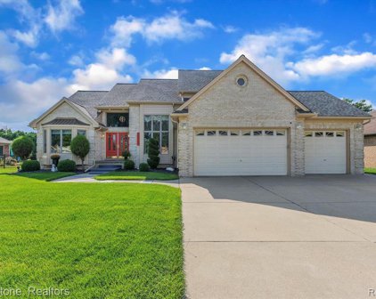35403 WELLSTON, Sterling Heights