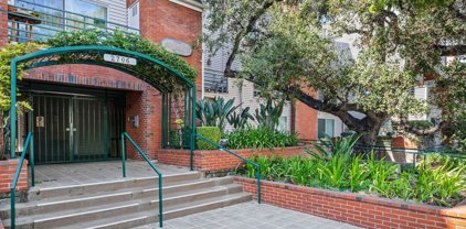 2706 Honolulu Avenue Unit 303, Montrose