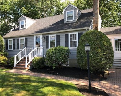 138 Highgate St, Needham