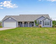 2129 Settlers Court Drive, Sealy image