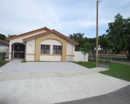 6831 W 25th Ave, Hialeah