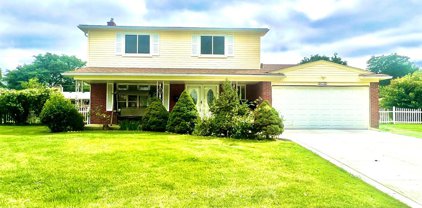 31732 GLORIA, Warren