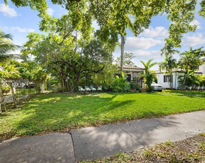 524 Mendoza Ave, Coral Gables