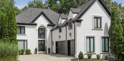 2095 River Falls Drive, Roswell