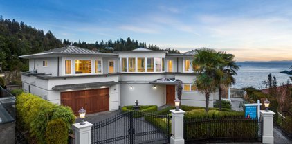 5310 Seaside Place, West Vancouver