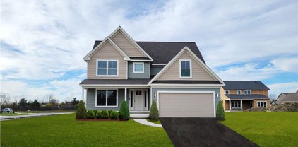 20 Greenspring Court, West Seneca