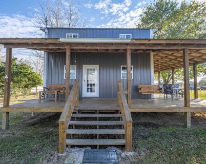 517 County Road 432, Centre