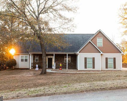 140 Pine Ridge Road, Covington