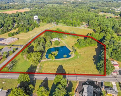 100 Island Ford  Road, Maiden