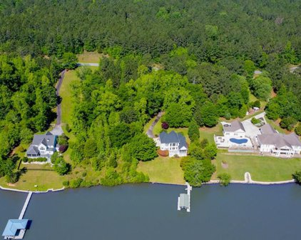 730 Eagles Harbor Drive, Hodges