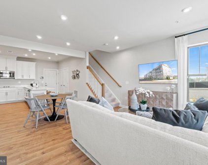 611 Percy Pl, Manassas Park