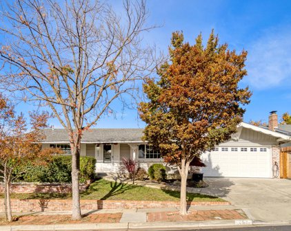 652 Chevy Chase Way, Hayward