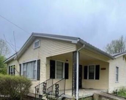 407 (1/2) Armstrong Street, Batesville