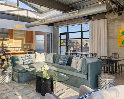 1534  17th St Unit 205, Santa Monica
