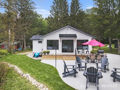 11894 Highland Drive, Bitely