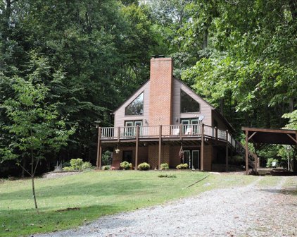 301 Eastview Drive, Madison Heights