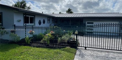 5650 Sw 63rd Ct, South Miami