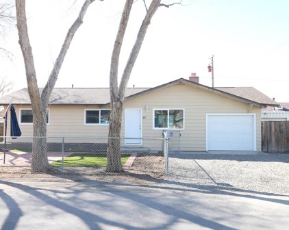 65 E Cedar St, Fernley