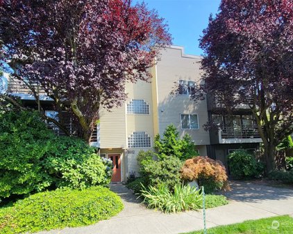 8812 Stone Avenue N Unit #203, Seattle