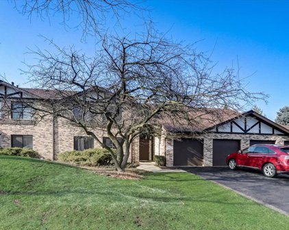 6270 Trinity Drive Unit #1C, Lisle