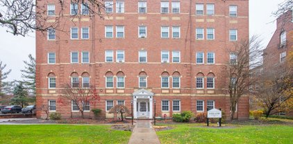 15820 Van Aken Boulevard Unit 407, Shaker Heights