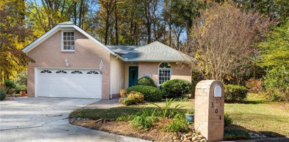 304 Spice Bush Court, South Chesapeake