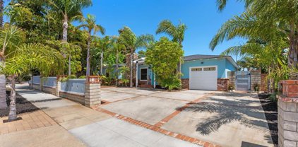 1213 Vista Way, Oceanside