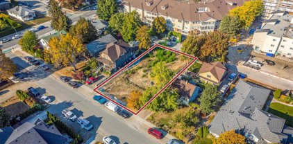934 Laurier Avenue, Kelowna