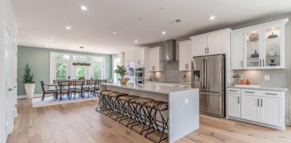 1702 Bandit Loop, Reston