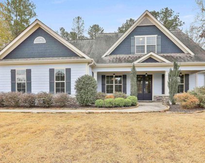 135 Discovery Lake Drive, Fayetteville