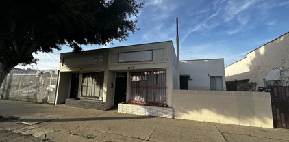 2813 W Florence Ave, Los Angeles