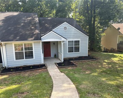 5117 Hill Farm Ne Drive, Woodstock