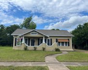 204 W Market Street, Weimar image