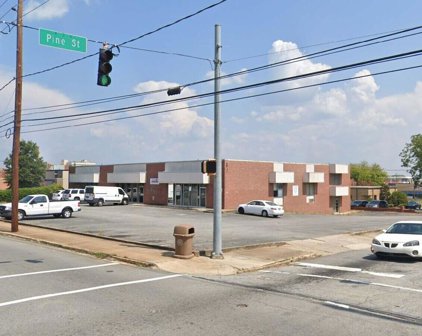 672 1st Street, Macon