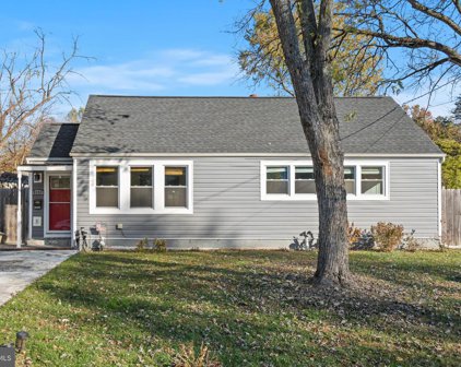 3131 Headrow Cir, Falls Church
