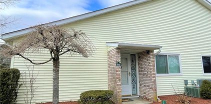 861 Stratford  Lane, Warwick
