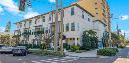 300 8th Street S Unit 1, St Petersburg