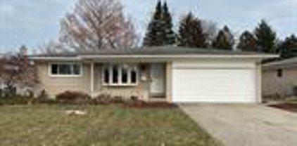 35450 LANA, Sterling Heights
