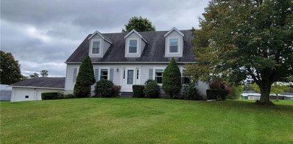 111 Swallow Lane, Milford Twp